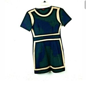 Musol women's short sleeve dress fits size M